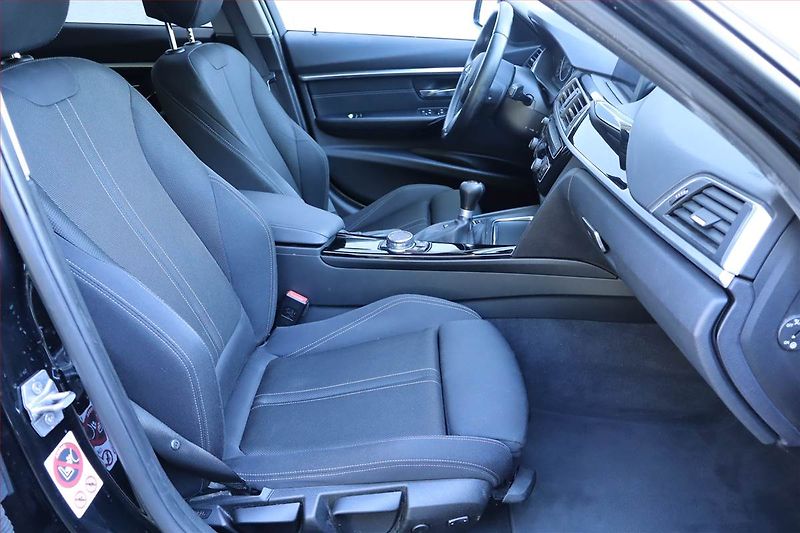 BMW Řada 3 (2016) 320 d, Serv.kniha, Navi - fotka 9 z 25
