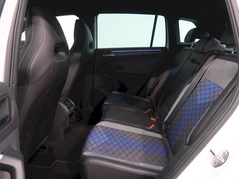 Volkswagen Tiguan (2023) R 2.0TSI 235kW DSG 4x4 - fotka 15 z 38