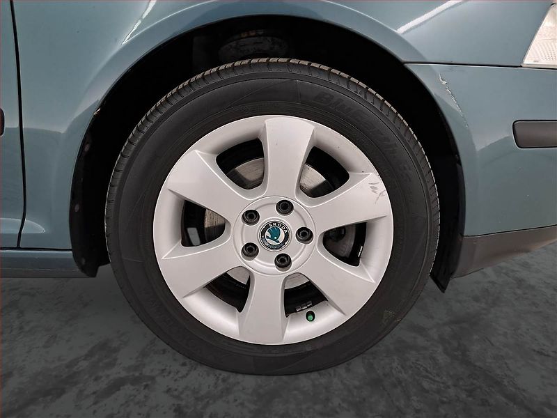 Škoda Octavia (2007) 1.9 TDI, Serv.kniha - fotka 14 z 16