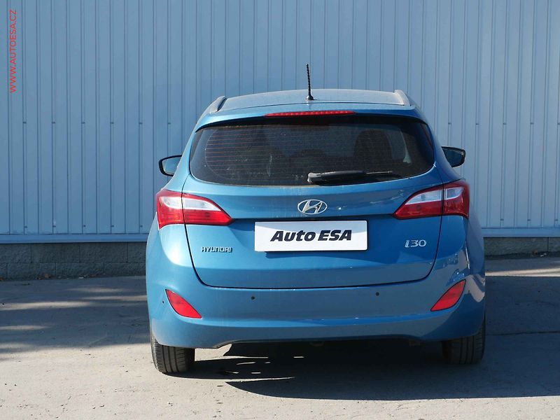 Hyundai i30 (2013) 1.6 CRDi, ČR - fotka 5 z 17
