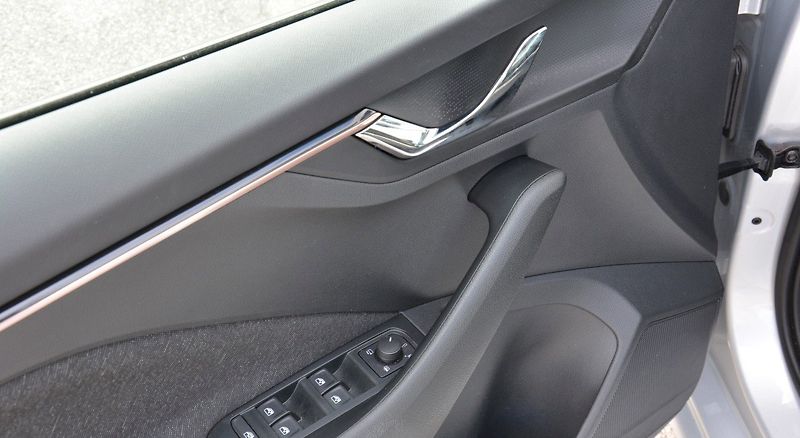 Škoda Scala (2024) 1.0 TSI 85 KW TOP Selection - fotka 11 z 25