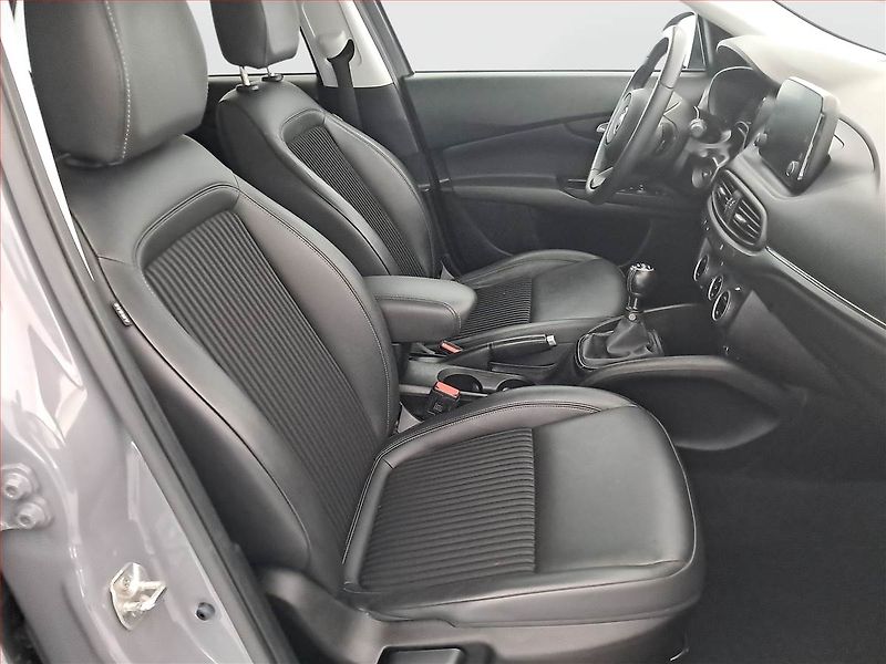 Fiat Tipo (2018) 1.4 T-Jet, Kůže, Navi - fotka 9 z 19