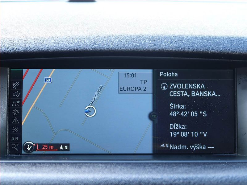 BMW X1 (2013) xDrive28i, 4X4, Automat - fotka 18 z 20