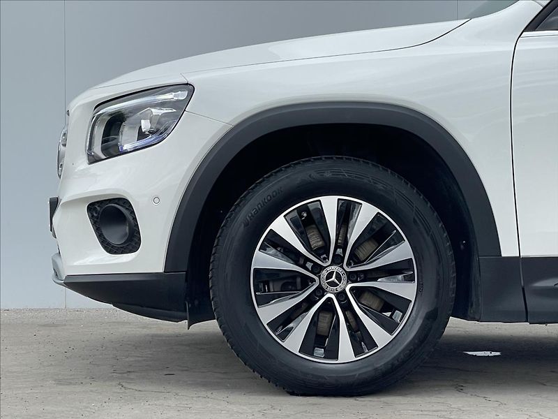 Mercedes-Benz GLB 2,0 200d AT8 7Míst - fotka 19 z 24