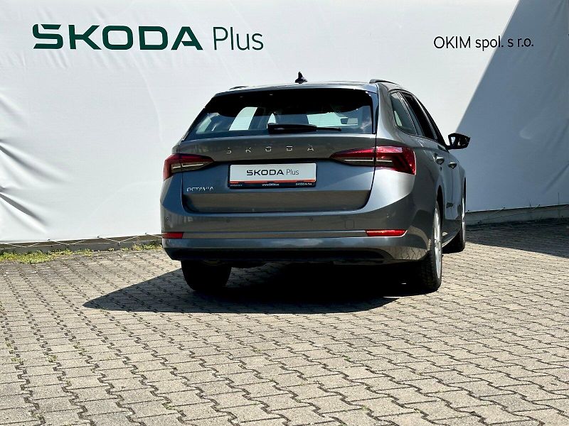 Škoda Octavia (2022) 2.0 TDI 110kW DSG Ambition Com - fotka 2 z 23