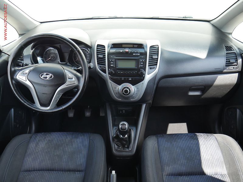 Hyundai ix20 (2015) 1.4 CRDi, ČR, AC - fotka 8 z 16