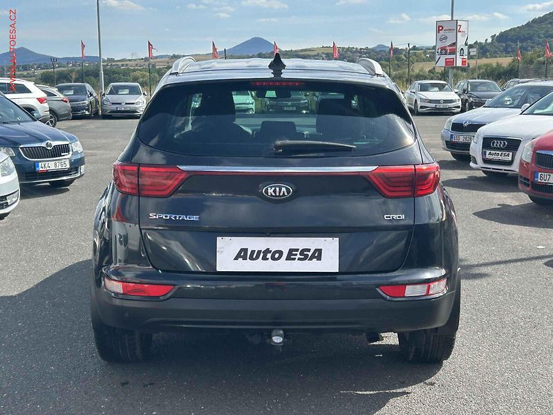 Kia Sportage (2017) 2.0CRDi 4x4, AT. výhřev sed. - fotka 5 z 19