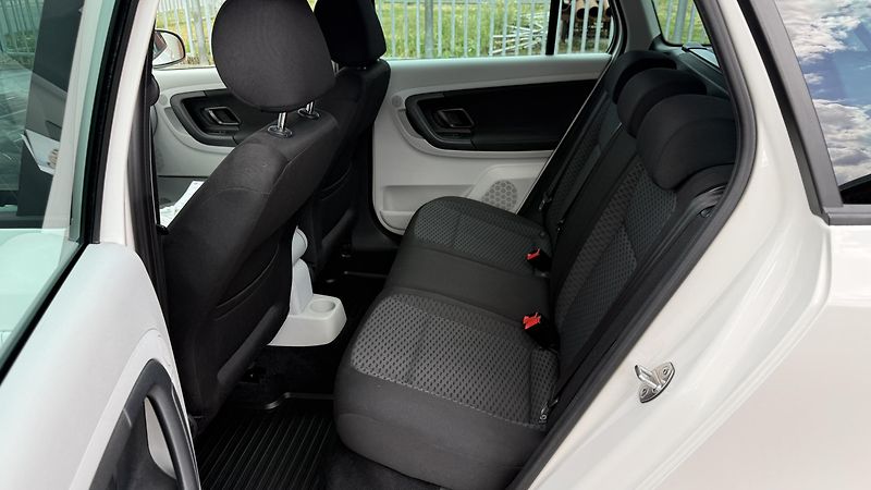 Škoda Fabia 1.2TSi*63kW*ELEGANCE*127TKM*1M - fotka 8 z 17