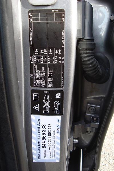BMW X6 (2015) Xdrive,3.0d,M-Paket,ČR,1.Maj. - fotka 37 z 94