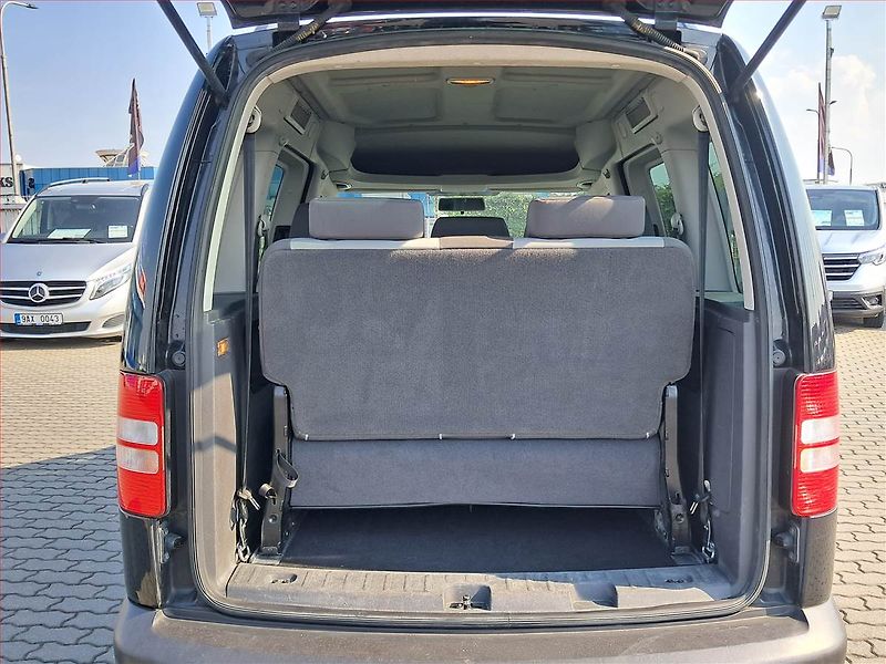 Volkswagen Caddy (2011) 1.6 TDI, 7Míst, DPH - fotka 10 z 11