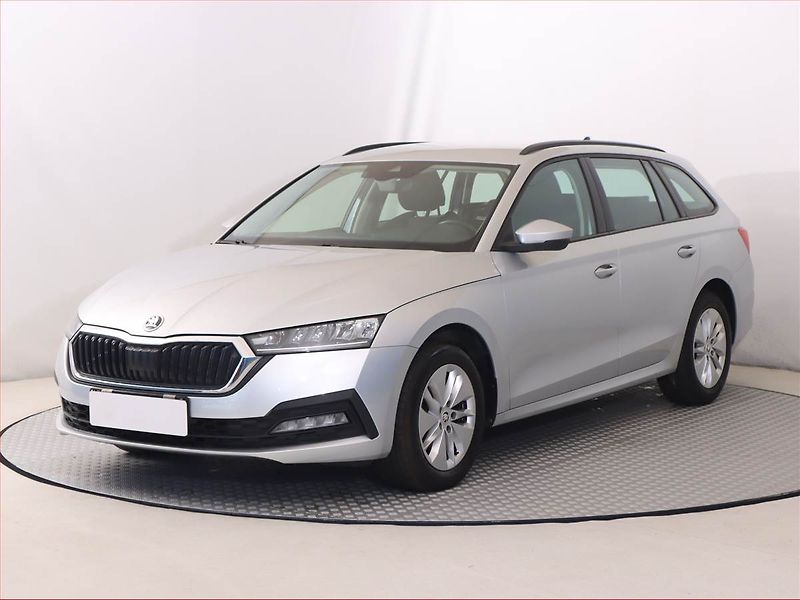 Škoda Octavia (2022) Ambition 2.0 TDI, digi klima - fotka 2 z 20
