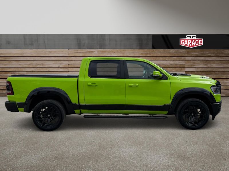 Dodge RAM (2022) +LEMON+HEMI+CREW CAB+ - fotka 2 z 23