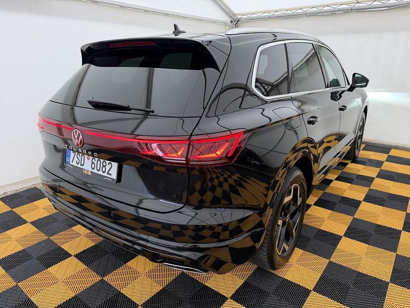 Volkswagen Touareg 3.0Tdi*1-MAJ*DPH*HUD*R-LINE* - fotka 5 z 50