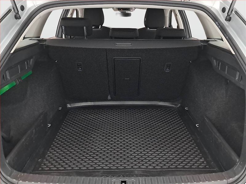 Škoda Octavia (2021) Ambition 2.0 TDI, ČR,1.maj - fotka 13 z 19