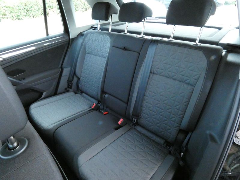 Volkswagen Tiguan Life 2.0 TDI 110KW DSG - fotka 23 z 30