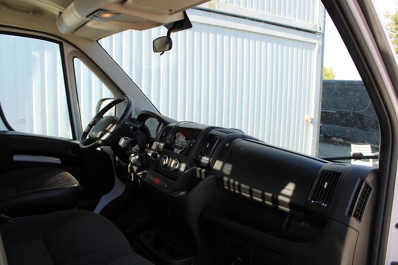 Peugeot Boxer 2,2 HDI sklápěč + klima - fotka 16 z 26