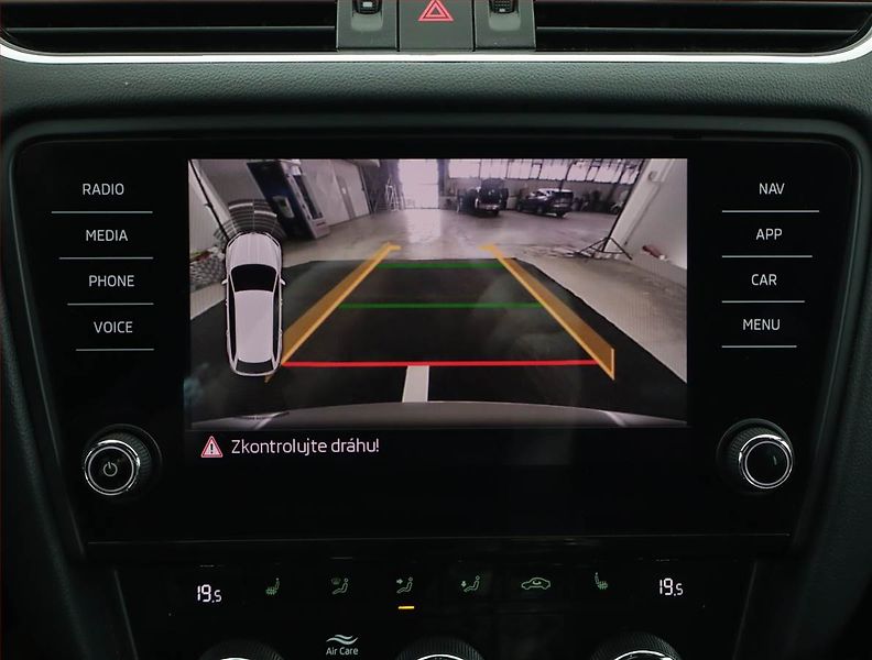 Škoda Octavia (2018) RS 2.0 TSI, Serv.kniha, Navi - fotka 15 z 15