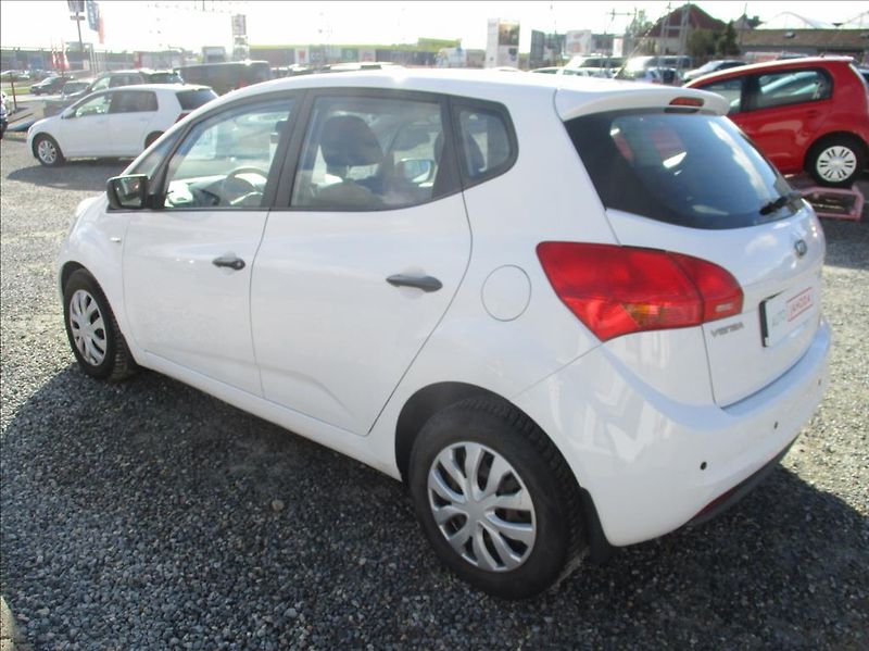 Kia Venga 1,4 i, klima,servis,2.maj,CZ, - fotka 7 z 39