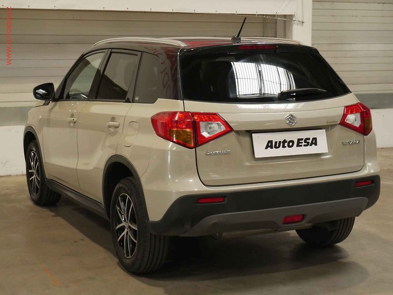 Suzuki Vitara (2016) 1.6 DDIS, Navi, AC - fotka 4 z 20