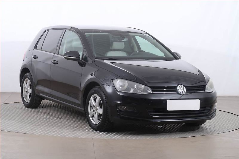Volkswagen Golf (2013) 1.2 TSI, Automat, Serv.kniha - fotka 1 z 21