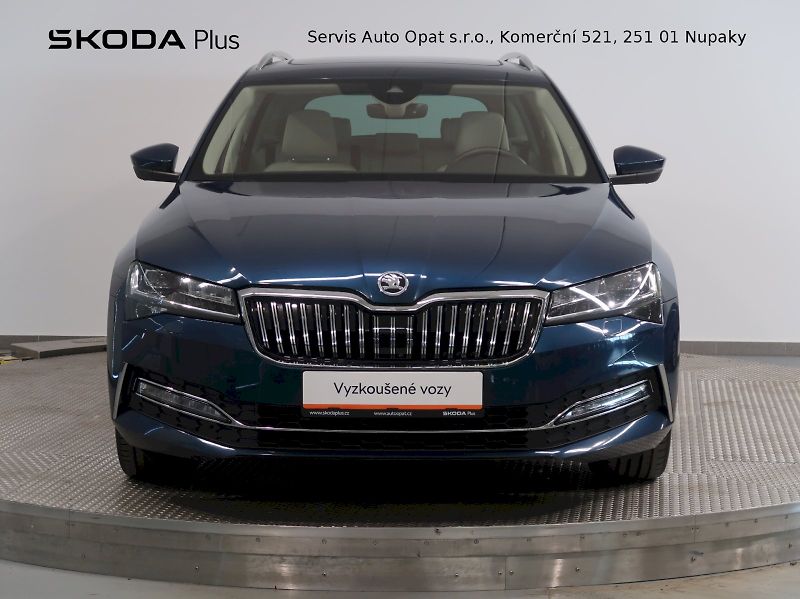 Škoda Superb (2022) LAURIN&KLEMENT 2.0TSI 140KW DS - fotka 4 z 49