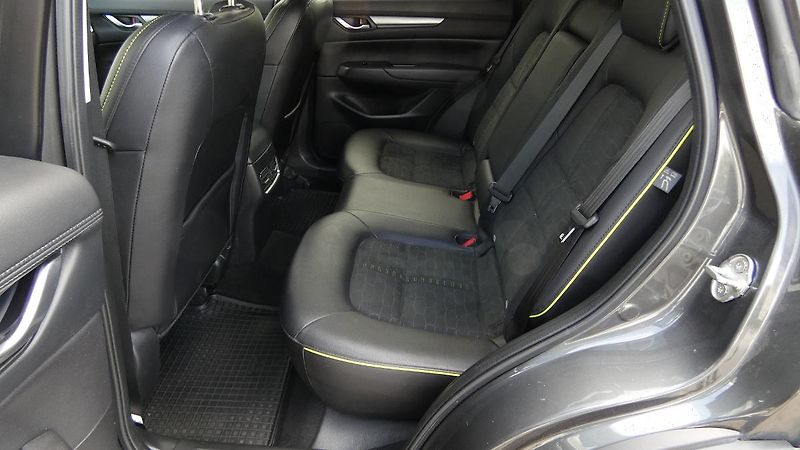 Mazda CX-5 2.5 Skyactiv AWD aut. Revoluti - fotka 20 z 25