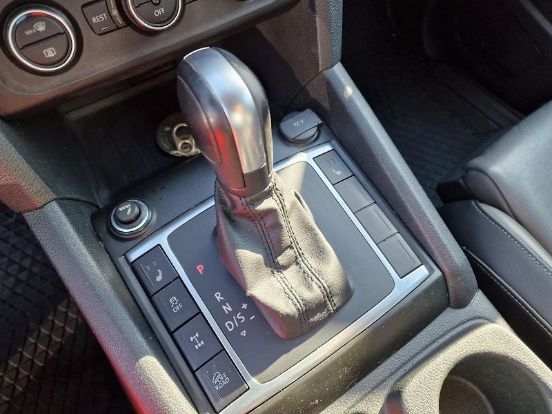 Volkswagen Amarok 3,0TDI 190KW HIGHLINE UZÁVĚRKA - fotka 12 z 14