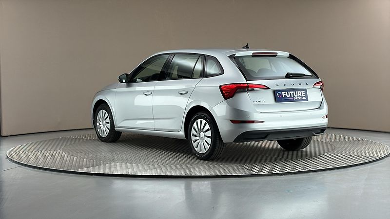 Škoda Scala 1.0 TSI Ambition - fotka 2 z 23