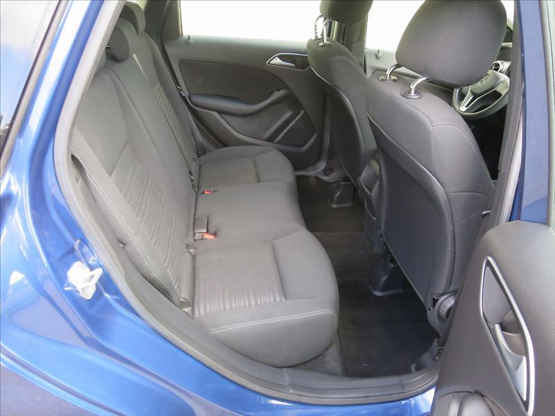 Mercedes-Benz Třídy B 1,6   200 - fotka 15 z 22