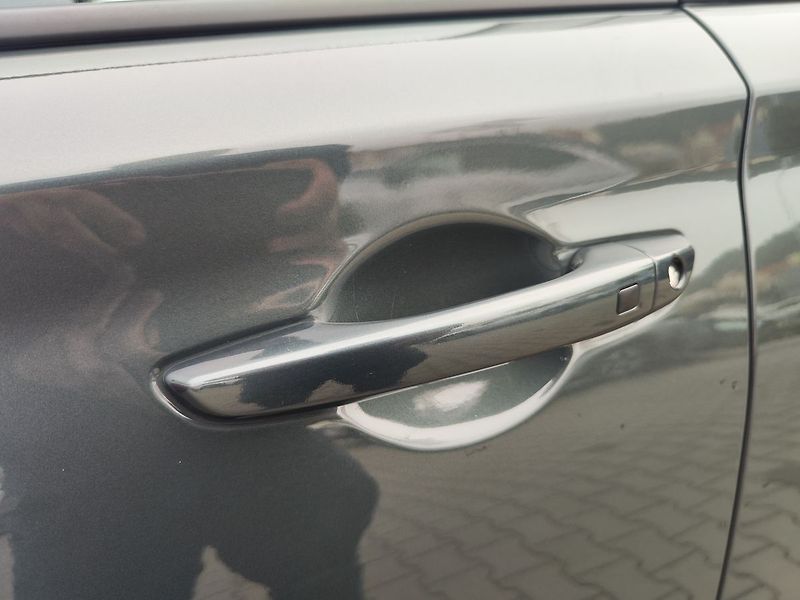 Hyundai i30 1.5 T-GDI/103kW N-Line DCT - fotka 10 z 35