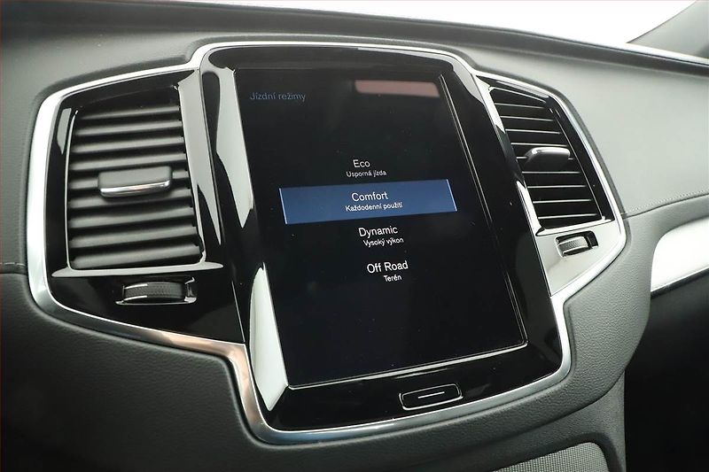 Volvo XC90 (2020) B6 AWD - fotka 15 z 31