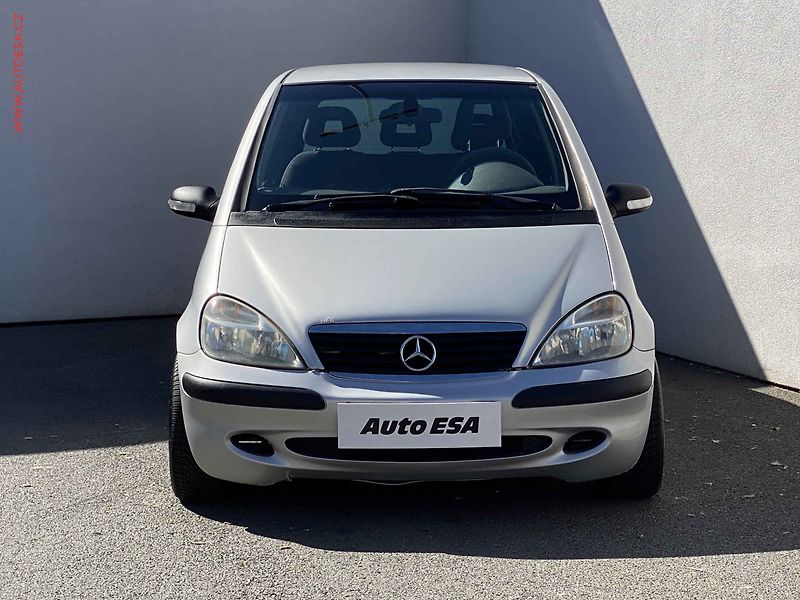 Mercedes-Benz Třídy A (2003) 1.4i 140, Classic, AC - fotka 2 z 15