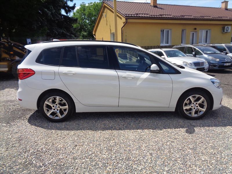 BMW Řada 2 1,5 - fotka 6 z 21