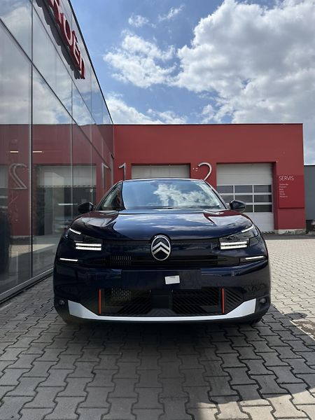 Citroën C4 (2026) COLLECTION HYBRID 145k AUT - fotka 2 z 11