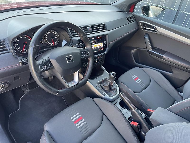 Seat Arona (2020) 1.5 TSI 110 kW FR - fotka 10 z 35