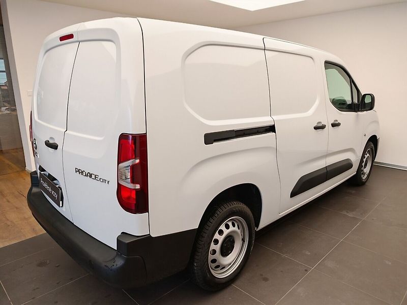 Toyota ProAce City 1.5 D-4D 130k Extra LWB Active - fotka 4 z 24