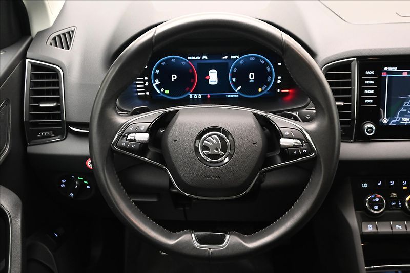 Škoda Karoq 2,0 TDI 110kW DSG 4x4 STYLE Zá - fotka 18 z 32