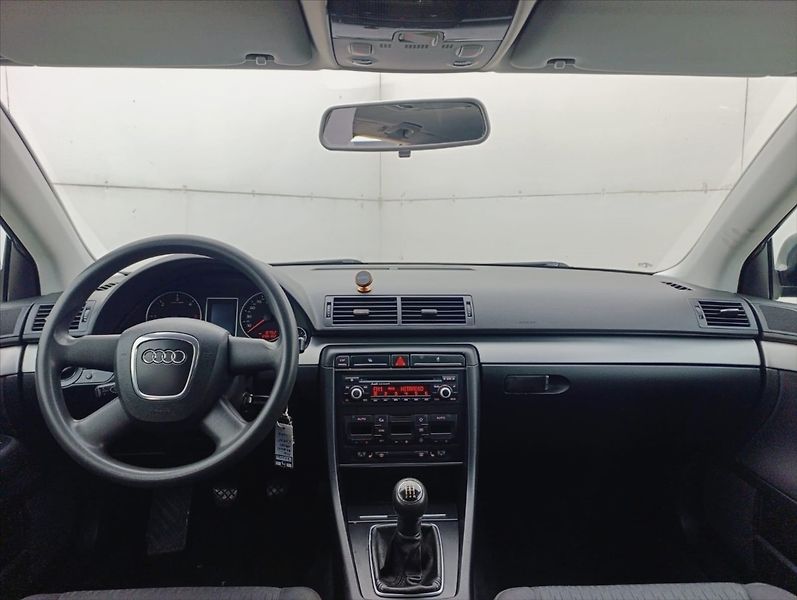 Audi A4 Avant 1,9 TDi Aut.klimatizace - fotka 15 z 29