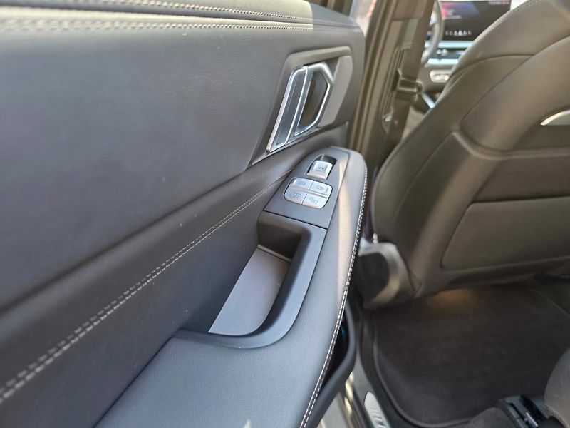 BMW X7 xDrive40d M-Sport 7 míst SkyL - fotka 18 z 22