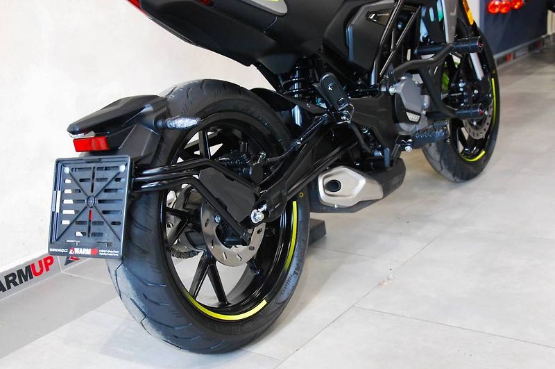 CFMOTO 300 CL-X (2026) 300CL-X - prezentační model,99 - fotka 5 z 20