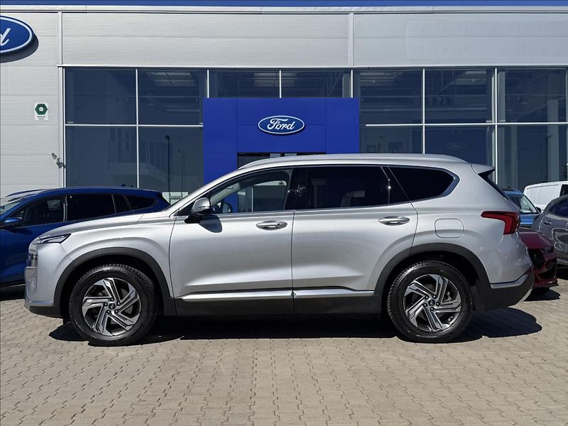 Hyundai Santa Fe 2,2 CRDi 142 kW Smart DPH CZ - fotka 2 z 30