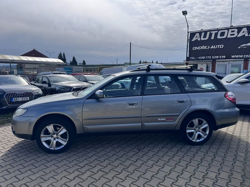 Subaru Outback (2007) AUTOMAT 4X4 2,5i 121 KW TAŽNÉ - fotka 2 z 50
