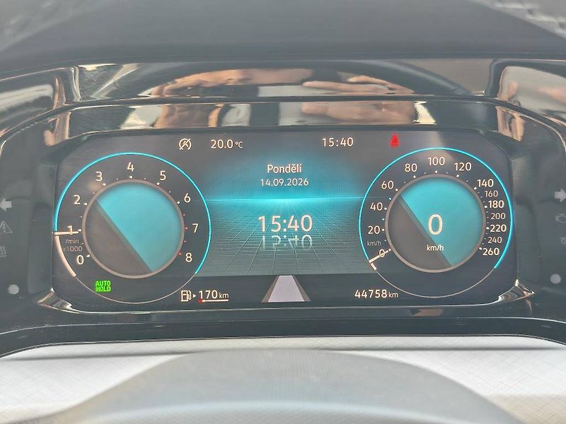 Volkswagen Golf Life 6G 1,5TSi - fotka 12 z 21