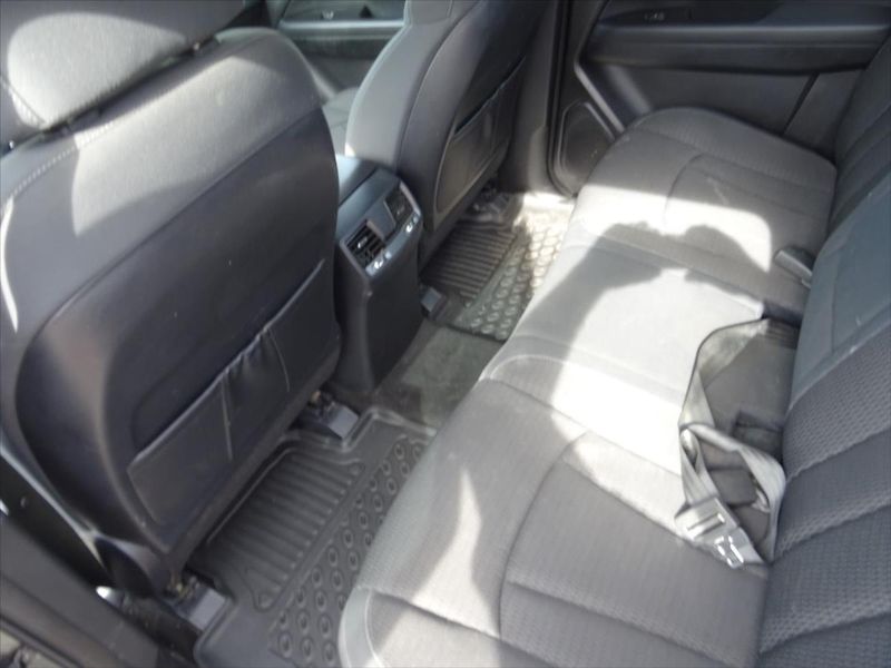 SsangYong Musso 2,2 2.2 e XDi 4x4 DPH - fotka 23 z 31