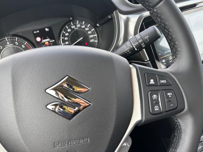 Suzuki Vitara 1,4 BoosterJet Elegance - fotka 16 z 26