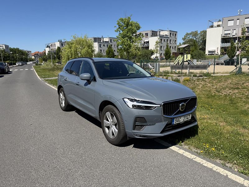 Volvo XC60 (2022) IIB4FWD AUT mild hybrid moment - fotka 3 z 22