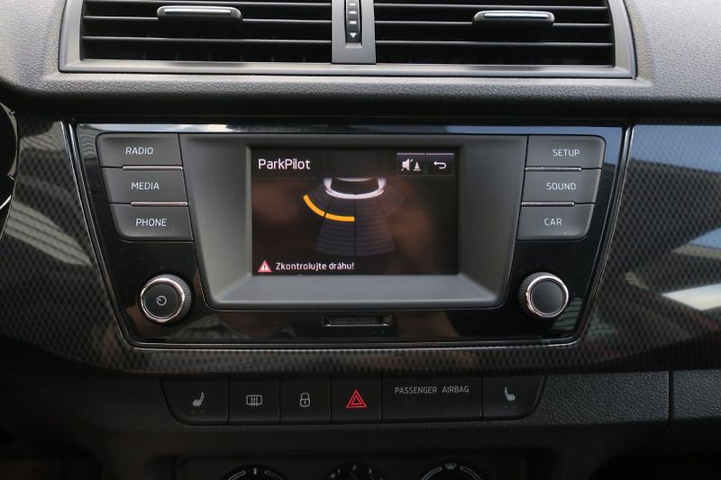 Škoda Fabia (2016) 1.2TSi Monte Carlo ČR - fotka 31 z 50
