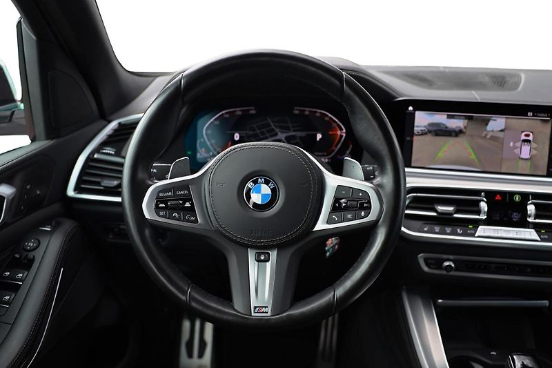 BMW X5 xDrive30d - fotka 13 z 14