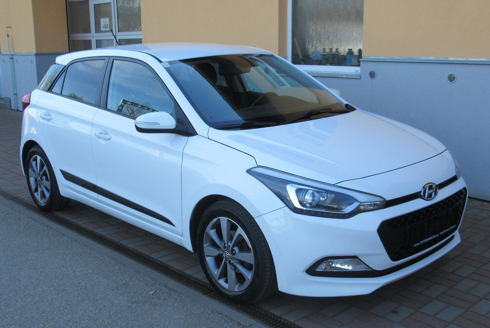 Hyundai i20 1.2 AUT. KLIMA VYHŘ. SEDADLA