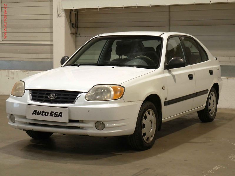 Hyundai Accent (2004) 1.5 CRDI, 2.maj,ČR, TZ - fotka 3 z 14
